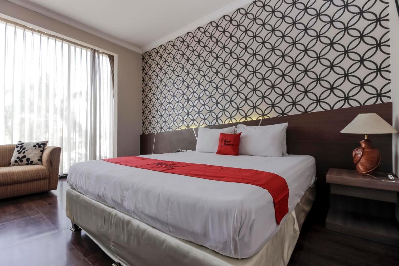 Reddoorz Plus Near Grage City Mall Сиребон Екстериор снимка