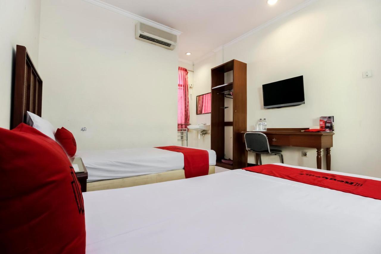 Reddoorz Plus Near Grage City Mall Сиребон Екстериор снимка