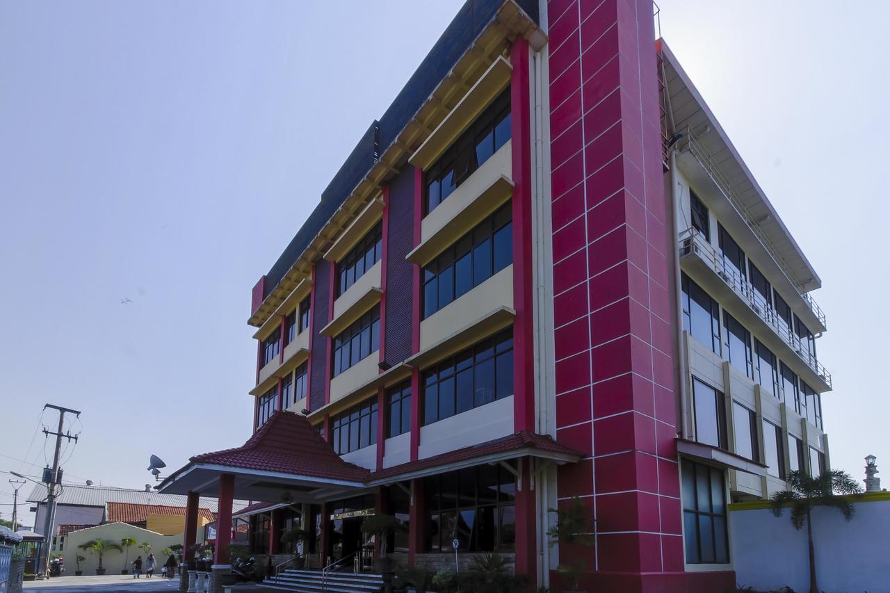 Reddoorz Plus Near Grage City Mall Сиребон Екстериор снимка